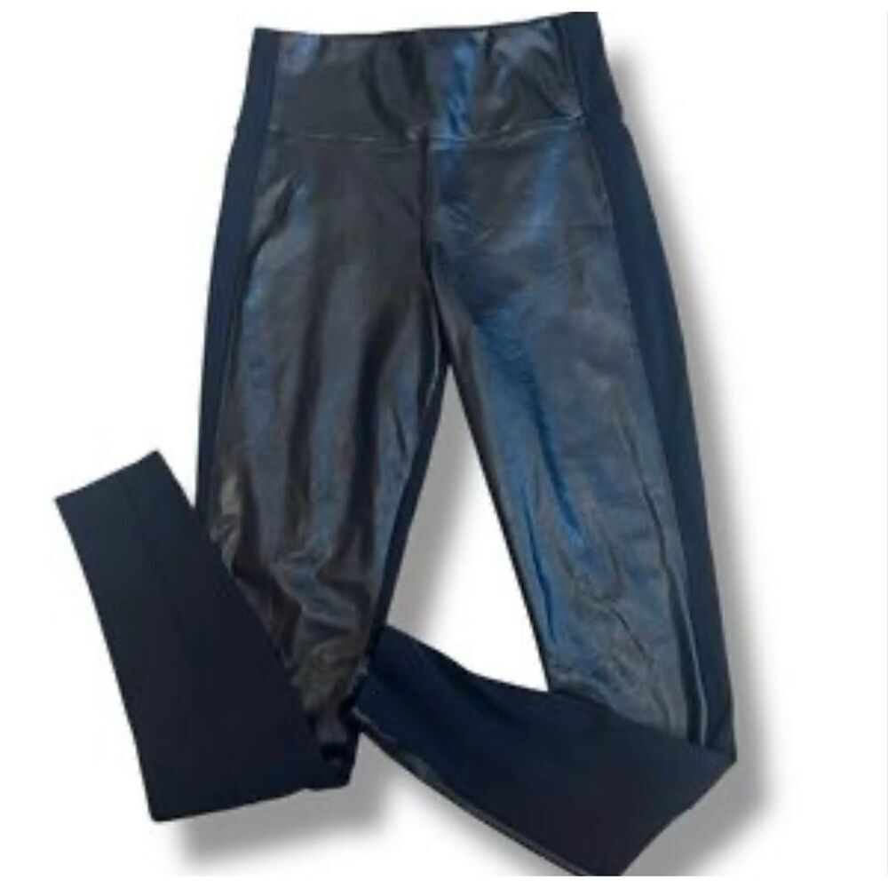 Athleta black faux leather panel front pocket leggings M